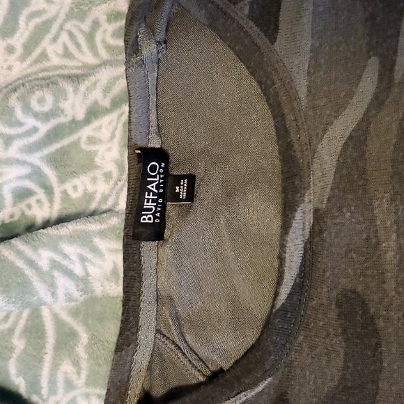 Buffalo David Bitton Camouflage Sweatshirt Top M - Picture 2 of 7